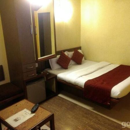 Hotel Beach Garden Mumbai Eksteriør bilde