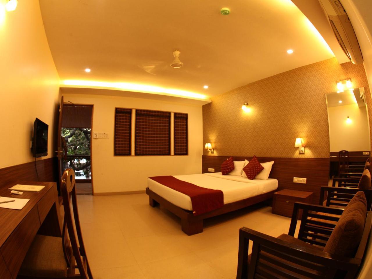 Hotel Beach Garden Mumbai Eksteriør bilde